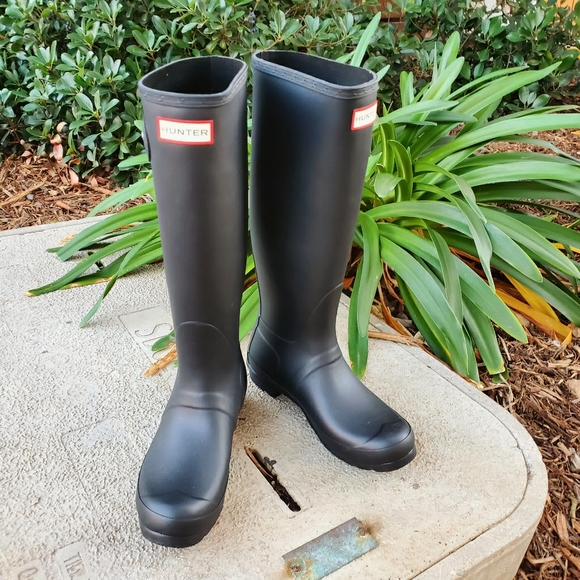 Shoes - Hunter Tall Black Matte boots
